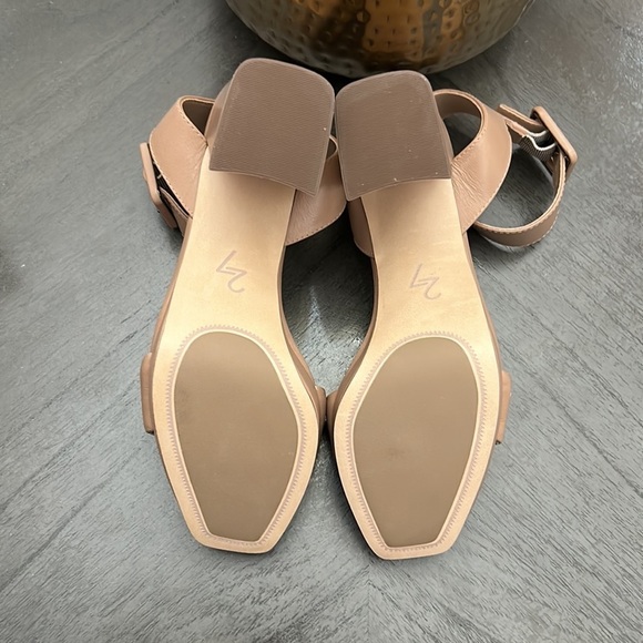 Jaselle Platform High Heel Sandal - Picture 3 of 13